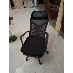 Izme Exec Chair - footrest...